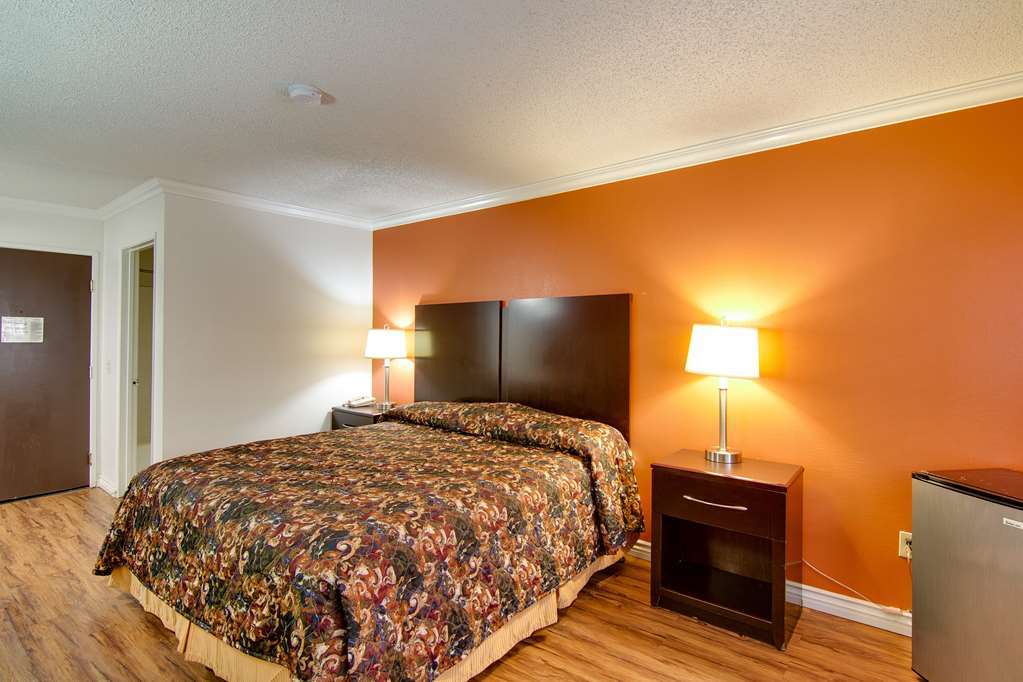 Motel 6 Van Nuys Бербанк Номер фото
