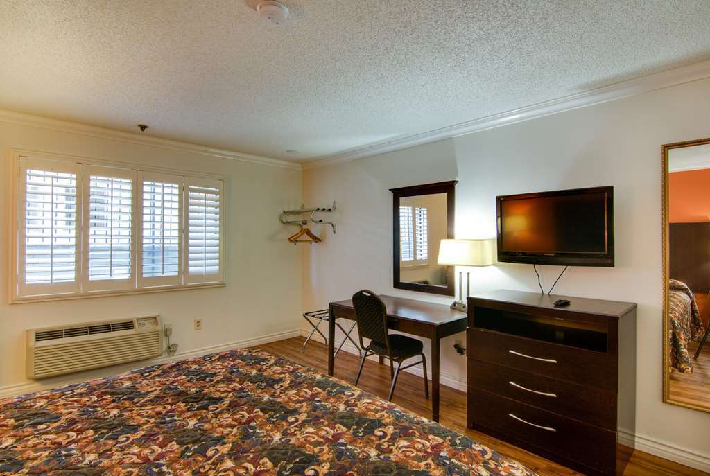 Motel 6 Van Nuys Бербанк Номер фото
