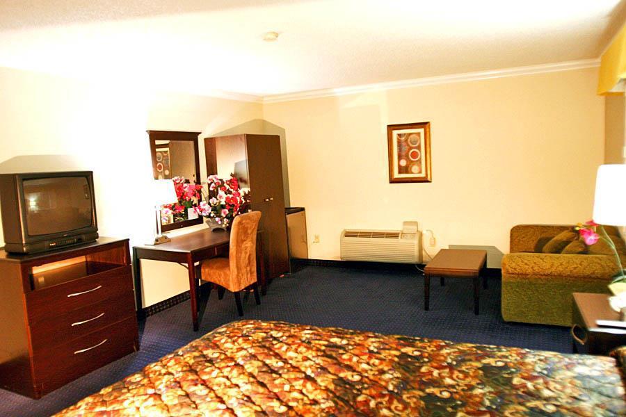 Motel 6 Van Nuys Бербанк Номер фото